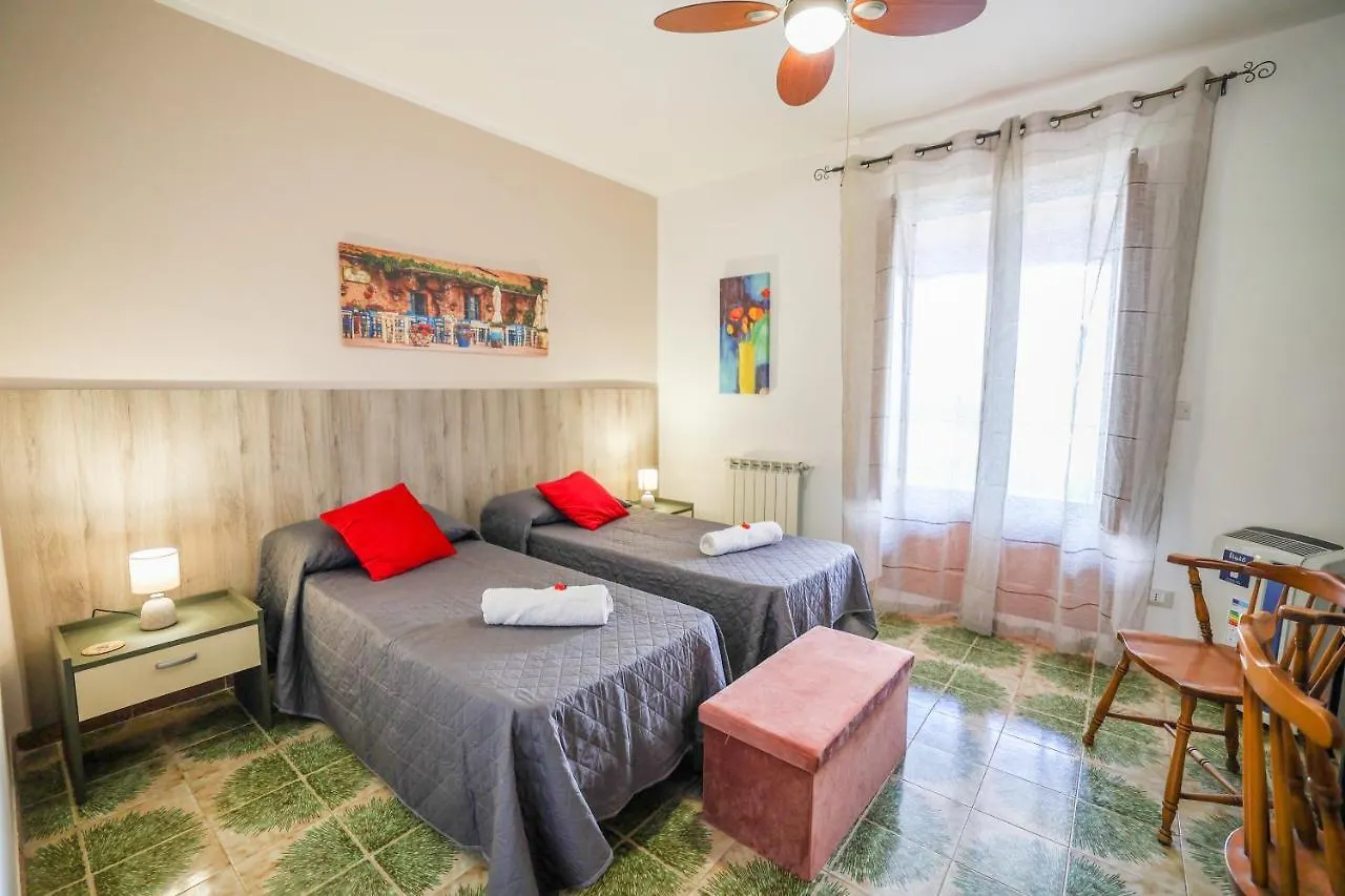לינה וארוחת בוקר טראביה B&B Giardino Dei Cedri